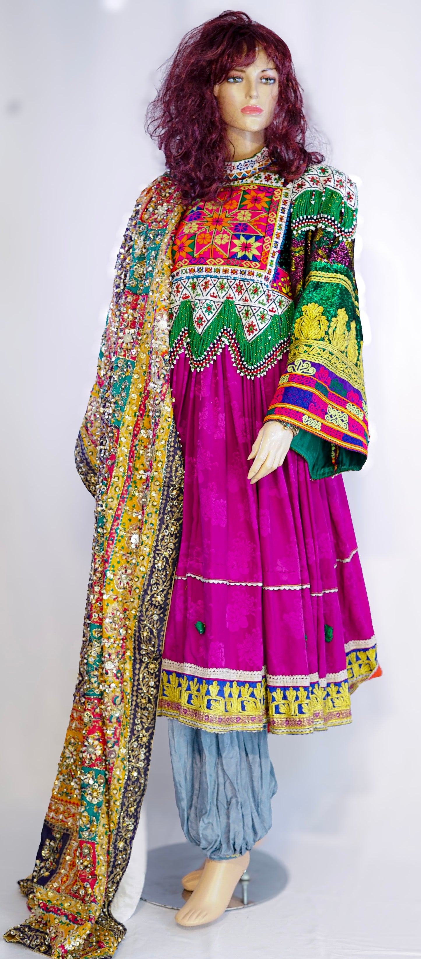 Chingai Kochai Dress – Handmade Traditional Afghan Female Attire