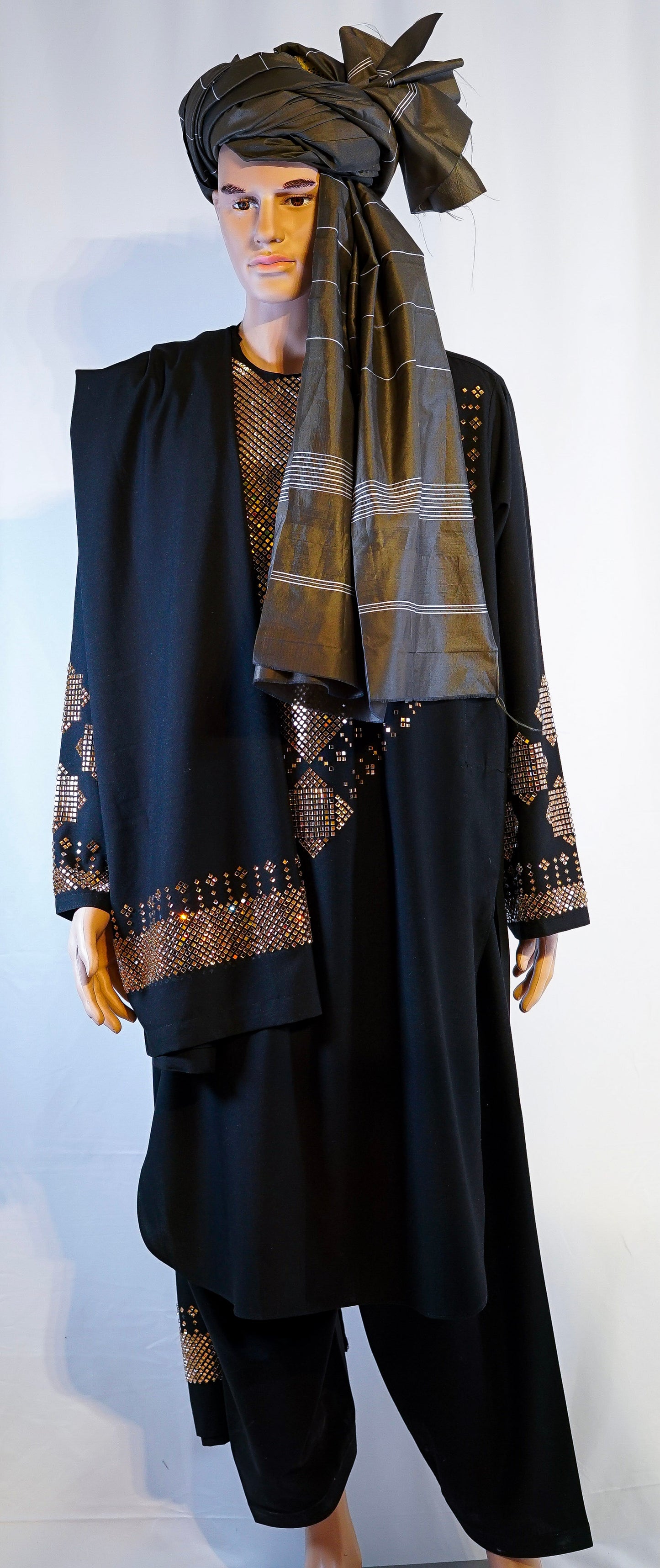 Afghan Traditional Male Dress – Groom’s Attire with Unique Design